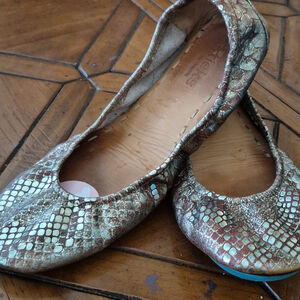Tieks by Gavrieli Wild Copper Snakeskin Pattern Green Bottom sz. 9 (#1733)